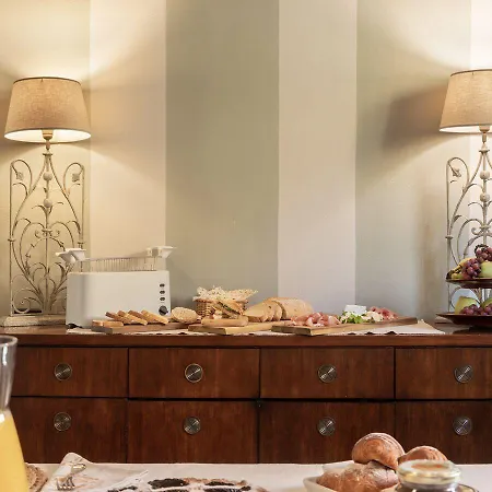 Oda ve Kahvaltı Arianna