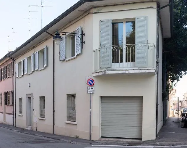 Arianna فندق مبيت وإفطار 3*